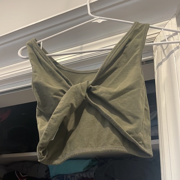 american eagle tank with twisted back - Picture 2 of 2